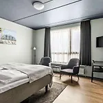 Western Royal Hotel 4*
