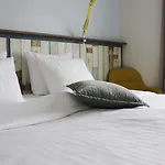 Western Royal Hotel 4*