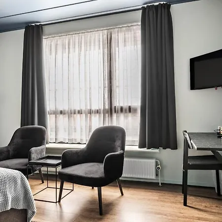 Western Royal Hotel 4*