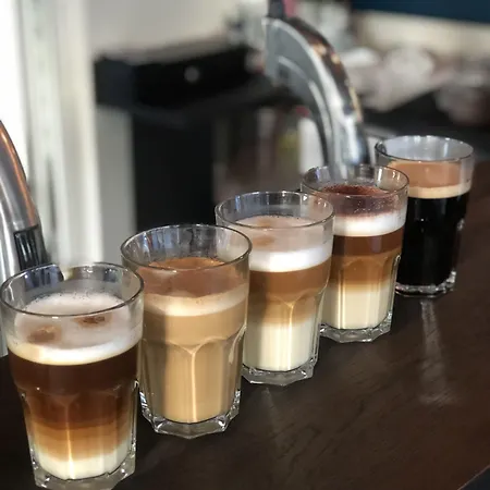 Ξενοδοχείο Western Royal 4*