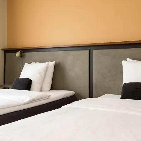 Ξενοδοχείο Western Royal 4*