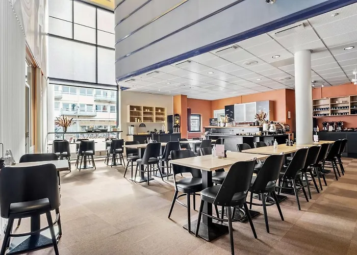 Hotel Western Royal 4*